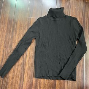 Zara ribbed turtle neck size medium